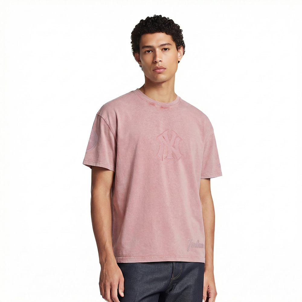 MLB NEW YORK YANKEES WASHED CLASSIC T-SHIRT À MANCHES COURTES POUR HOMME (MAUVE DÉLAVÉ)
