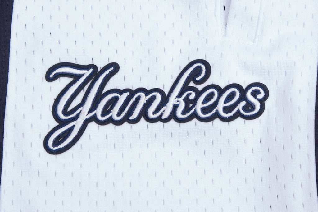 MLB NEW YORK YANKEES SCRIPT TAIL SHORT EN MAILLE DOUBLE 2.0 POUR HOMME (MARINE MINUIT)