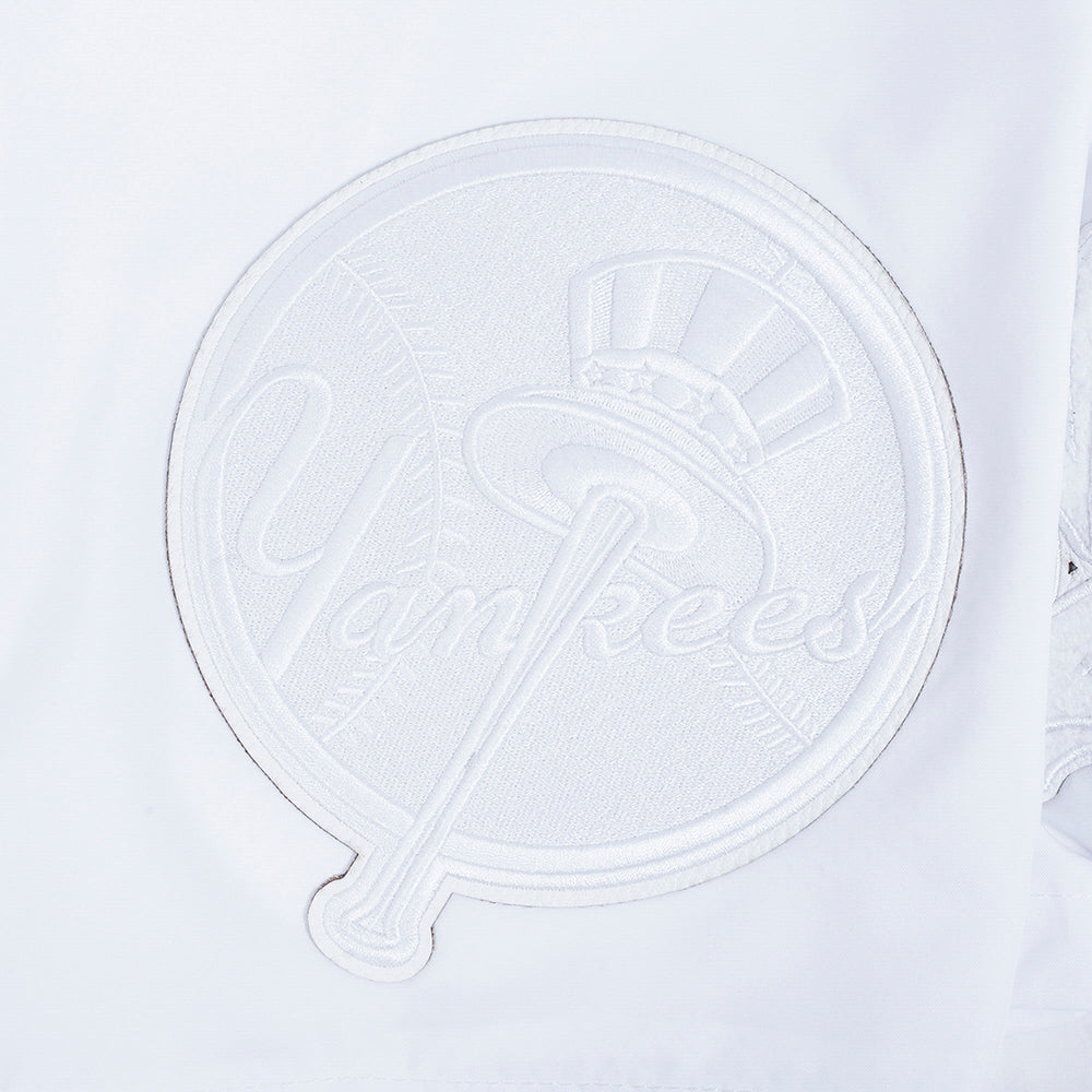 LNY3314939-WHT-FLOAT-7