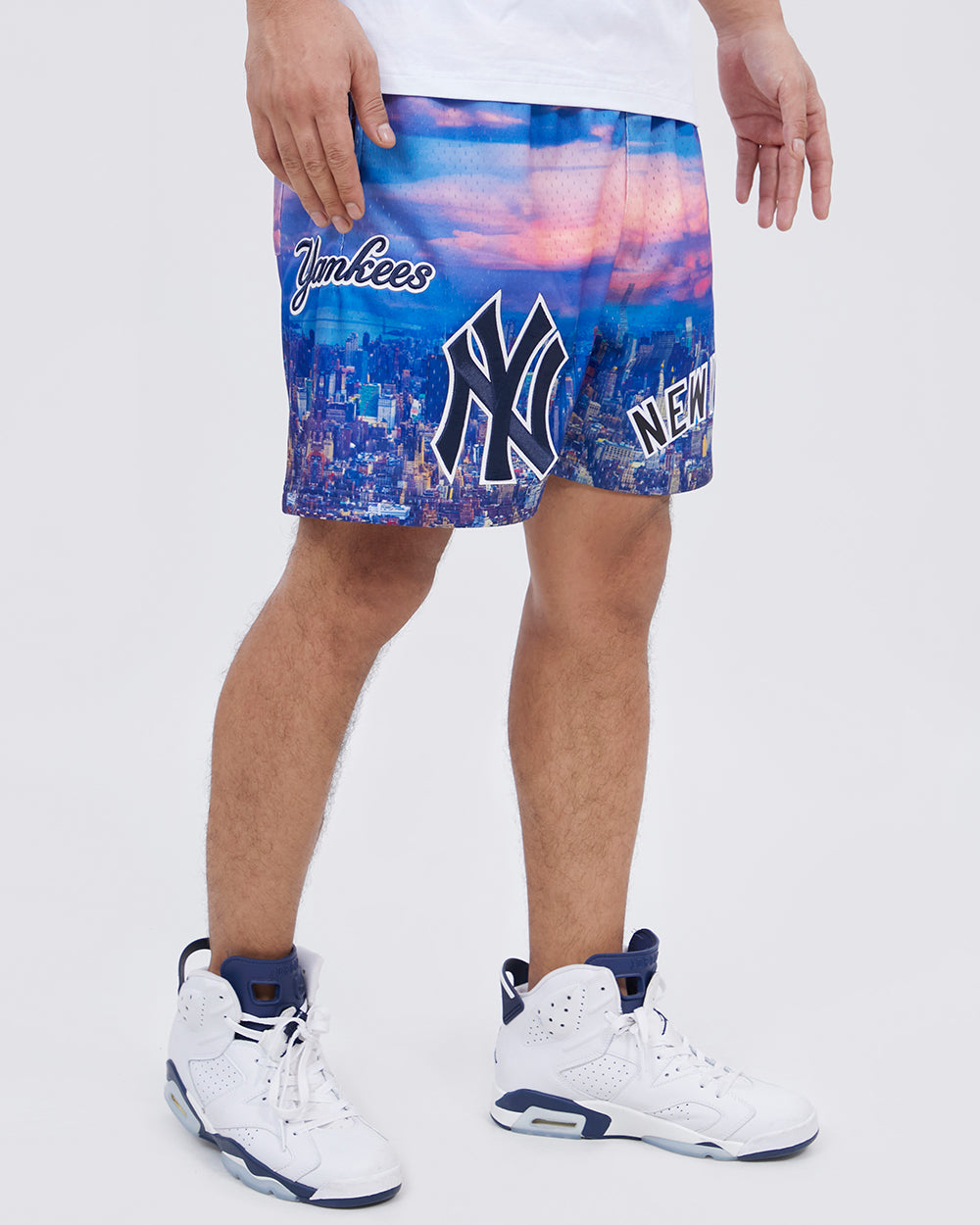 MLB NEW YORK YANKEES CITY SCAPE AOP MEN'S MESH SHORT (NY1)
