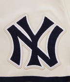MLB NEW YORK YANKEES RETRO CLASSIC SHORT 2.0 POUR HOMME (COQUILLE D'ŒUF/MARINE MINUIT)