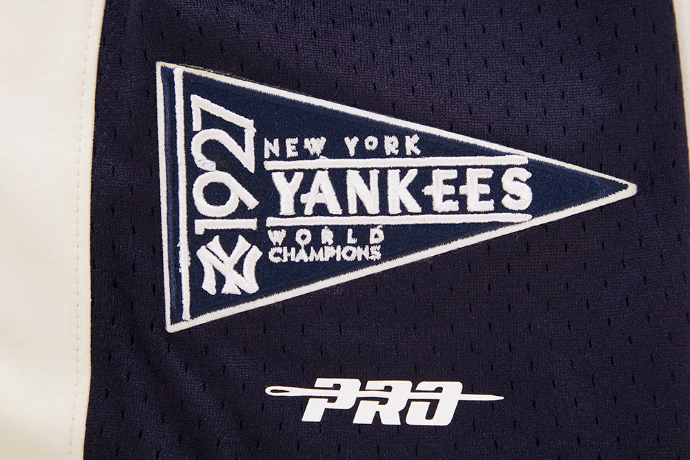 MLB NEW YORK YANKEES RETRO CLASSIC SHORT 2.0 POUR HOMME (COQUILLE D'ŒUF/MARINE MINUIT)