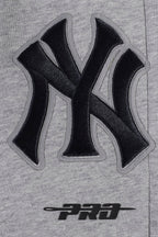 MLB NEW YORK YANKEES SCRIPT TAIL PANTALON OUATÉ EN MOLLETON CÔTELÉ POUR HOMME (GRIS CHINÉ/MARINE MINUIT)