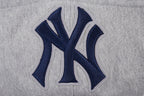 MLB NEW YORK YANKEES SCRIPT TAIL MEN'S RIB FLC PO HOODIE (HEATHER GREY/MIDNIGHT NAVY)