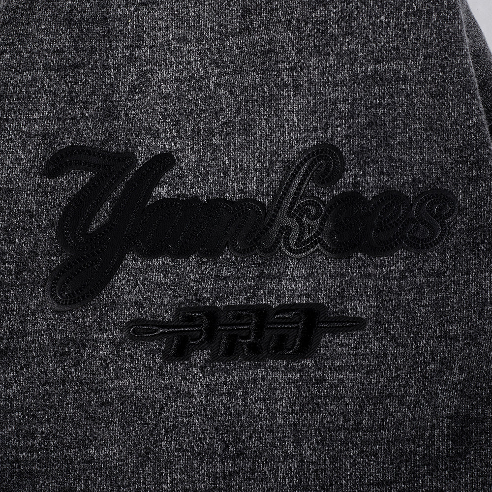 MLB NEW YORK YANKEES WASHED VANGUARD MEN'S CREWNECK SWEATSHIRT (WASHED BLACK)