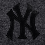 MLB NEW YORK YANKEES WASHED VANGUARD MEN'S CREWNECK SWEATSHIRT (WASHED BLACK)