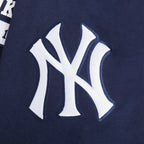 MLB NEW YORK YANKEES CITY ARCH HAUT EN MOLLETON À GLISSIÈRE AU QUART POUR HOMME (MARINE MINUIT)