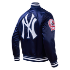 MLB NEW YORK YANKEES SCRIPT TAIL BLOUSON EN SATIN À BORDS CÔTELÉS POUR HOMME (MARINE MINUIT)