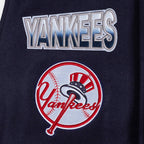 MLB NEW YORK YANKEES TURN IT UP BLOUSON COLLÉGIAL EN LAINE À BORDS CÔTELÉS POUR HOMME (MARINE MINUIT/BLANC)