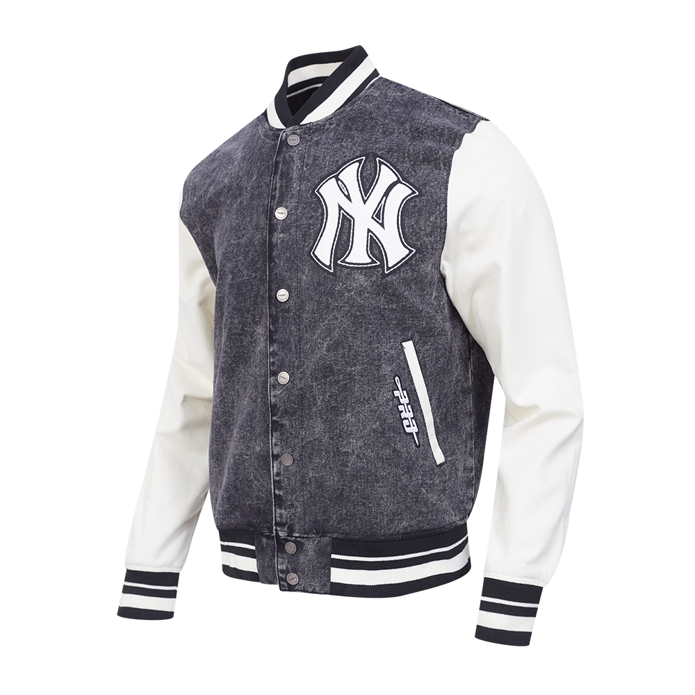 MLB NEW YORK YANKEES REBEL ATHLETICS BLOUSON COLLÉGIAL EN DENIM POUR HOMME (NOIR DÉLAVÉ/COQUILLE D'ŒUF)