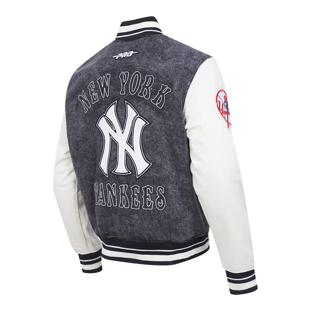 MLB NEW YORK YANKEES REBEL ATHLETICS BLOUSON COLLÉGIAL EN DENIM POUR HOMME (NOIR DÉLAVÉ/COQUILLE D'ŒUF)
