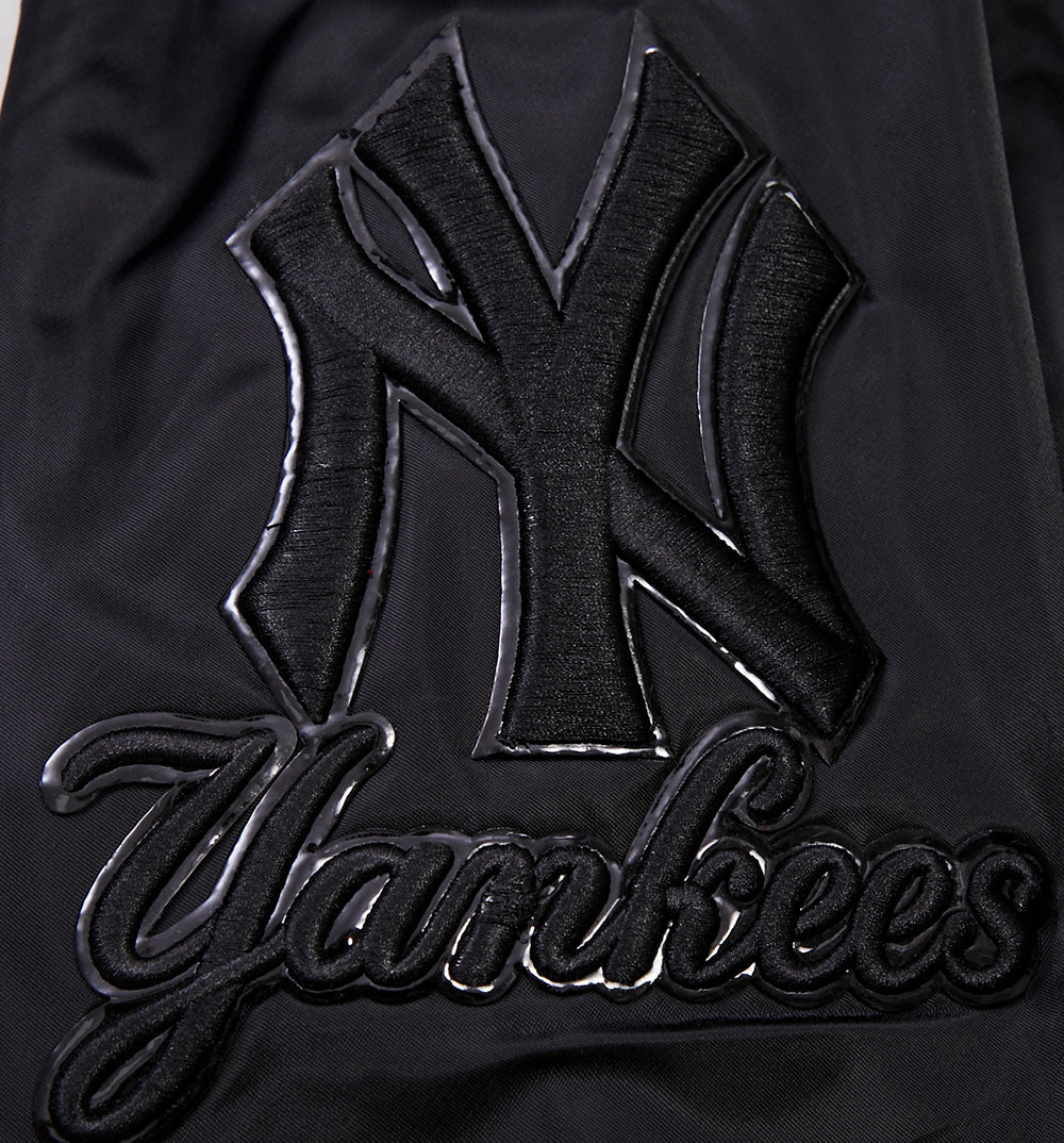 MLB NEW YORK YANKEES TRIPLE BLACK LOGO MEN'S SATIN JACKET (BLACK)