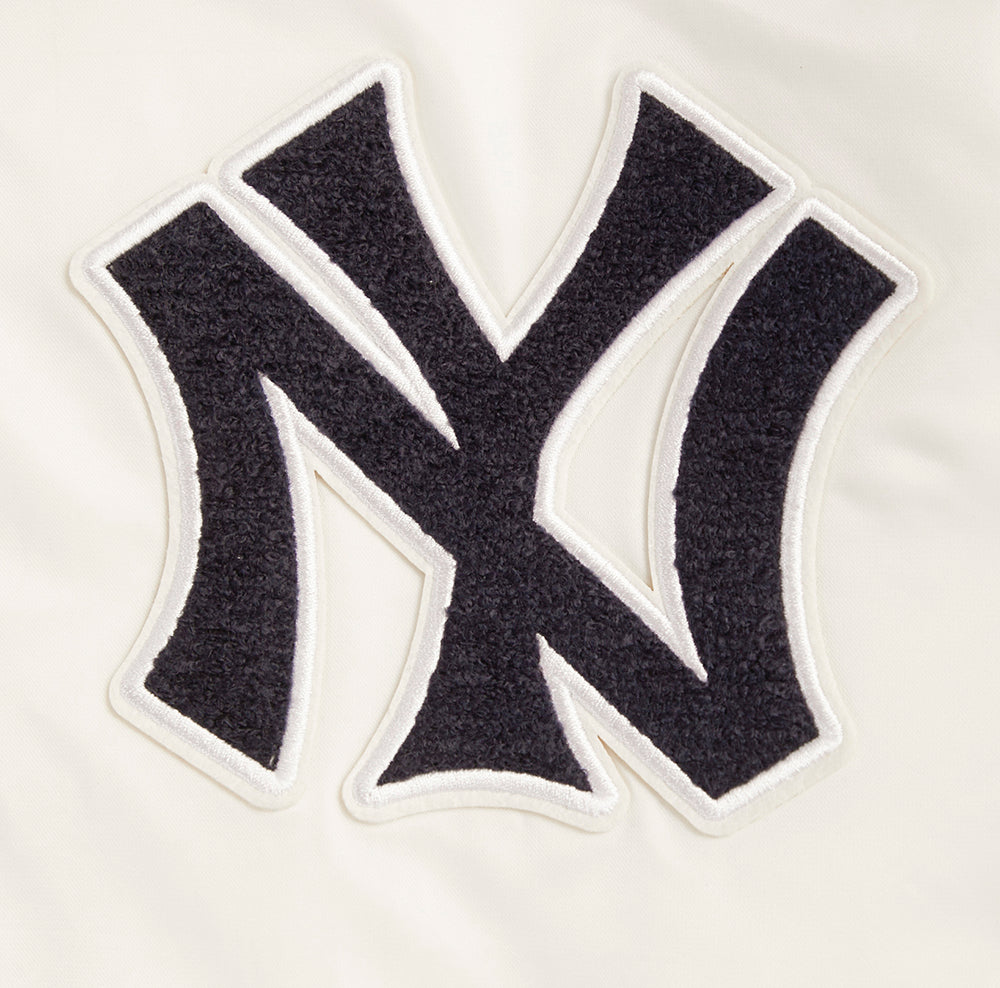 MLB NEW YORK YANKEES RETRO CLASSIC MEN'S RIB SATIN JACKET (EGGSHELL/ MIDNIGHT NAVY)