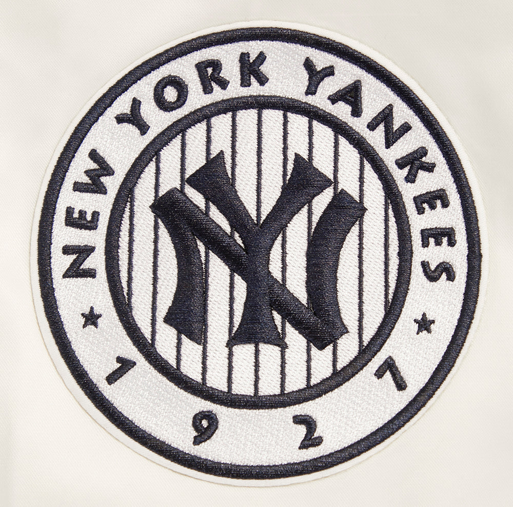 MLB NEW YORK YANKEES RETRO CLASSIC MEN'S RIB SATIN JACKET (EGGSHELL/ MIDNIGHT NAVY)