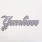 MLB NEW YORK YANKEES REVERSE FRENCH TERRY HAUT EN JERSEY SIMPLE À COUPE CARRÉE POUR FEMME (COQUILLE D'ŒUF)