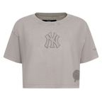 MLB NEW YORK YANKEES WASHED CLASSIC T-SHIRT À COUPE CARRÉE DÉLAVÉ À L'ENZYME POUR FEMME (ARDOISE CHAUDE DÉLAVÉE)