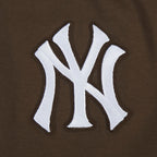 MLB NEW YORK YANKEES WINGSPAN T-SHIRT EN JERSEY SIMPLE À COUPE CARRÉE POUR FEMME (BRUN)