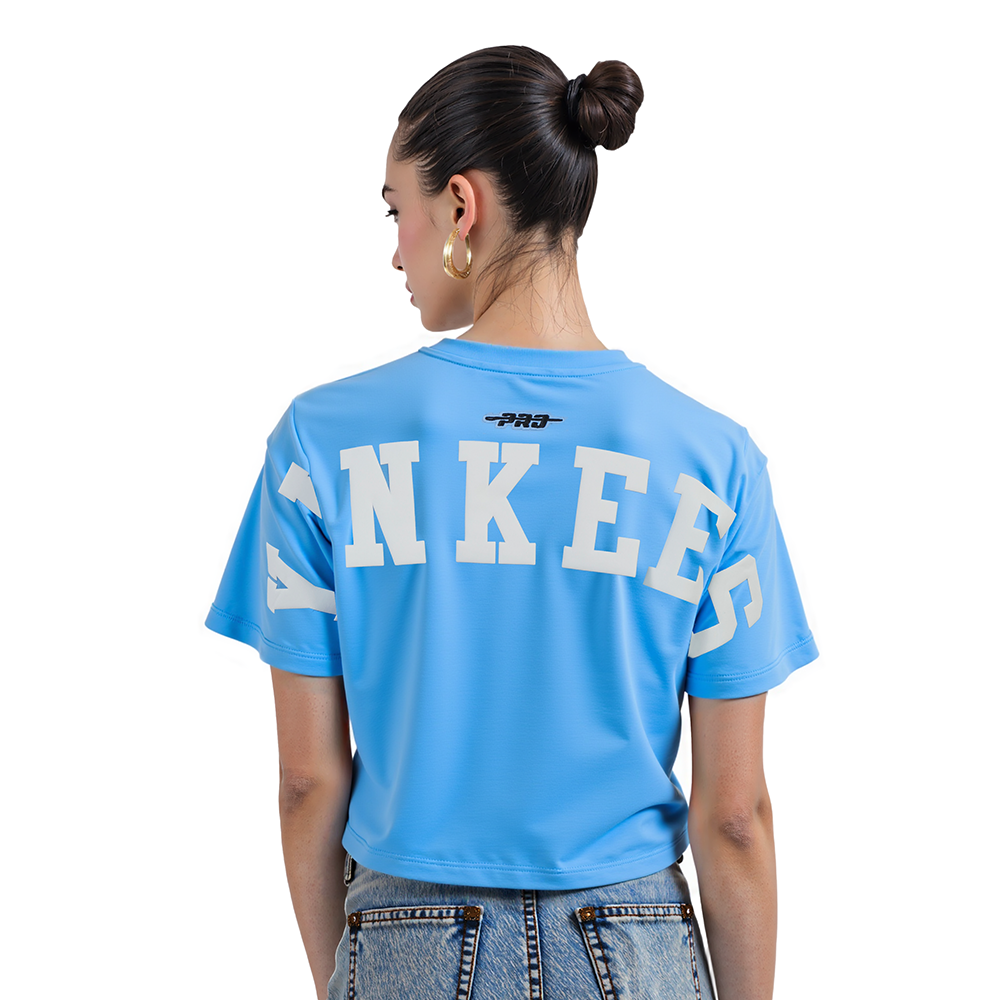 MLB NEW YORK YANKEES WINGSPAN T-SHIRT EN JERSEY SIMPLE À COUPE CARRÉE POUR FEMME (BLEU UNIVERSITÉ)