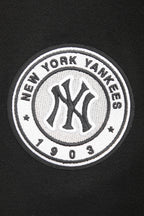 MLB NEW YORK YANKEES PEARLS WOMEN'S RIB FLEECE CREWNECK (BLACK)