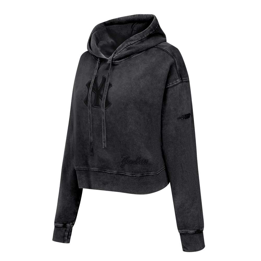 MLB NEW YORK YANKEES WASHED CLASSIC WOMEN'S CROPPED PULLOVER HOODIE (WASHED BLACK)