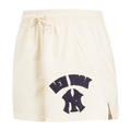 MLB NEW YORK YANKEES TRIPLE TONAL SHORT TISSÉ POUR FEMME POUR FEMME (COQUILLE D'ŒUF)
