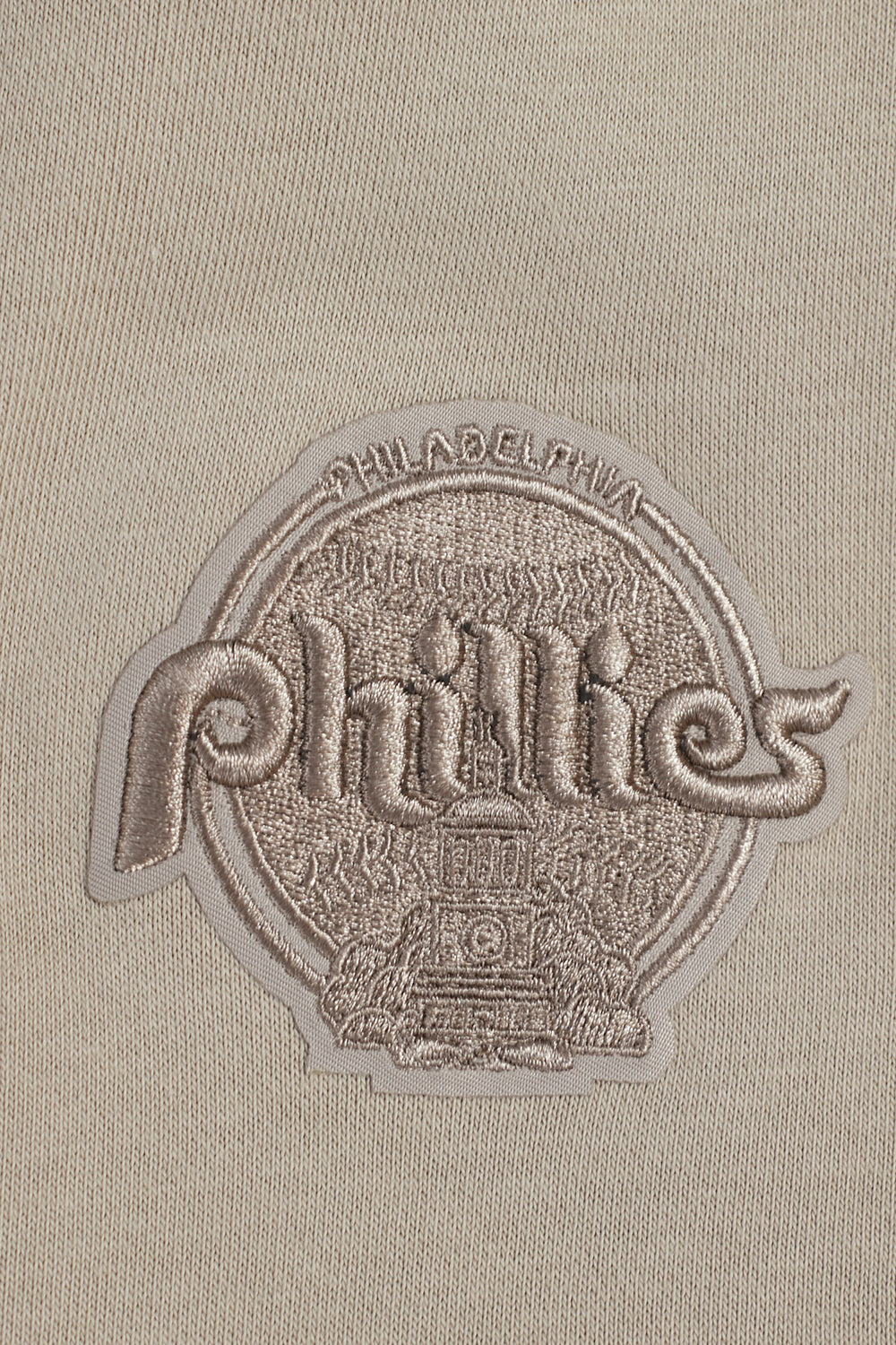 MLB PHILADELPHIA PHILLIES RETRO NEUTRAL WOMEN'S CREWNECK (TAUPE)