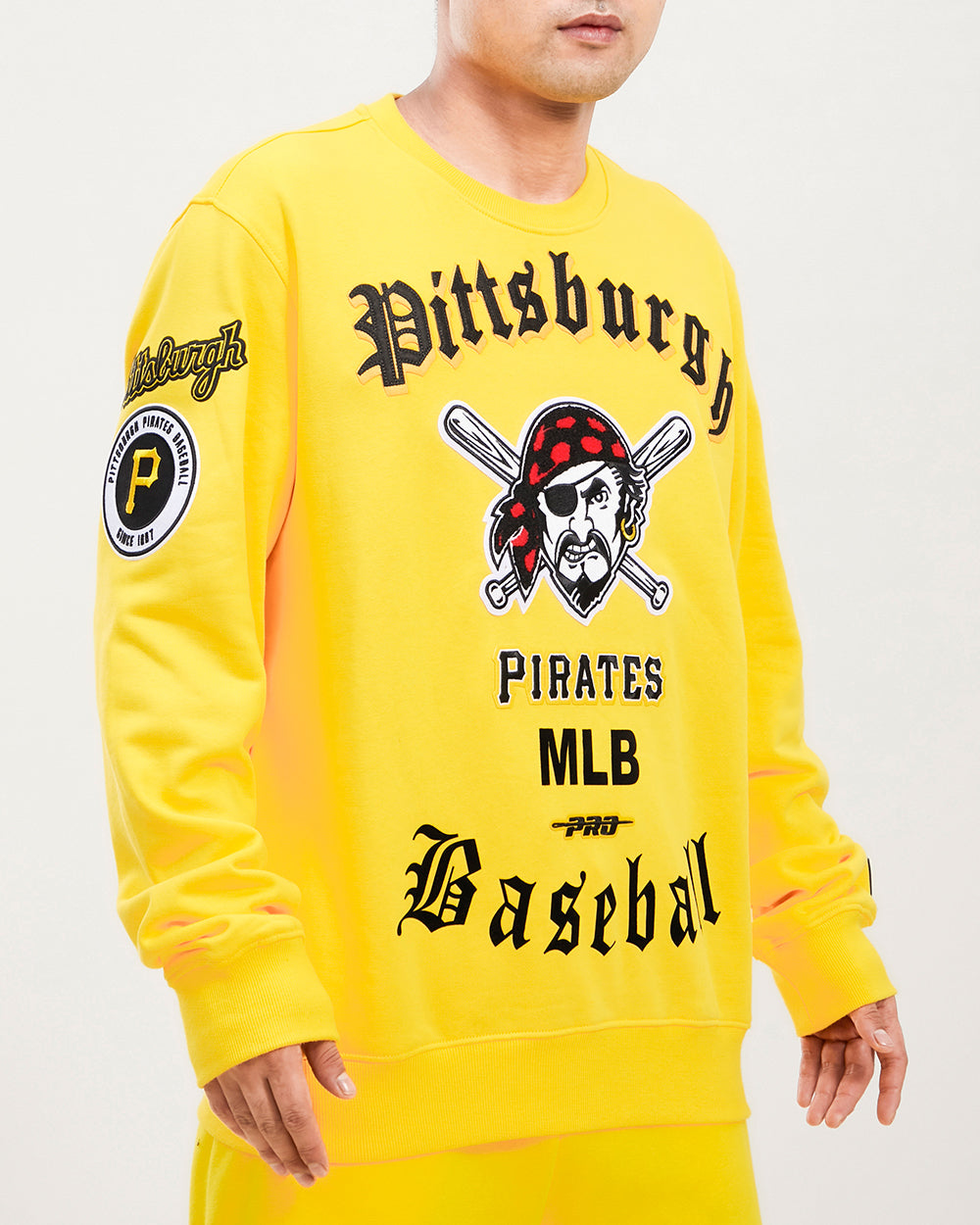 MLB PITTSBURGH PIRATES OLD ENGLISH MEN'S CREWNECK (YELLOW)