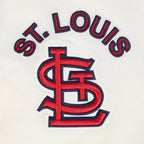 MLB ST. LOUIS CARDINALS RETRO CLASSIC BLOUSON EN SATIN À BORDS CÔTELÉS POUR FEMME (COQUILLE D'ŒUF/BLEU UNIVERSITÉ)
