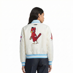 MLB ST. LOUIS CARDINALS RETRO CLASSIC BLOUSON EN SATIN À BORDS CÔTELÉS POUR FEMME (COQUILLE D'ŒUF/BLEU UNIVERSITÉ)