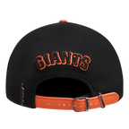 MLB SAN FRANCISCO GIANTS OLD ENGLISH CASQUETTE STRAPBACK EN CUIR À SIX PANNEAUX POUR UNISEXE (NOIR)