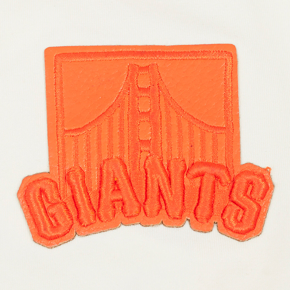 MLB SAN FRANCISCO GIANTS TRIPLE TONAL T-SHIRT EN JERSEY SIMPLE À COUPE CARRÉE POUR FEMME (COQUILLE D'ŒUF)