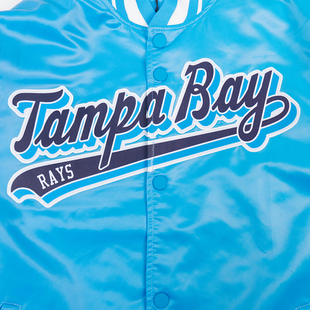 MLB TAMPA BAY RAYS SCRIPT TAIL BLOUSON EN SATIN POUR HOMME (BLEU UNIVERSITÉ)