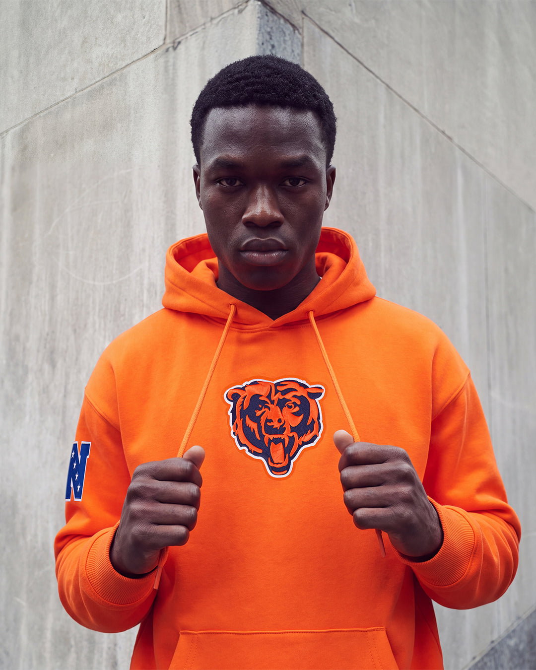NFL CHICAGO BEARS PLAYBACK MEN'S PULLOVER HOODIE (ORANGE)